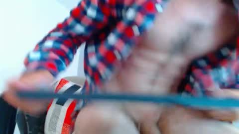 Snapshot of oliverdrew1 chatting on 09.17.25 oliver online show from 09.17.25