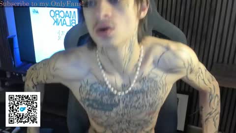 Snapshot of oliverrgroove chatting on 02.01.26 oliverrgroove online show from 02.01.26