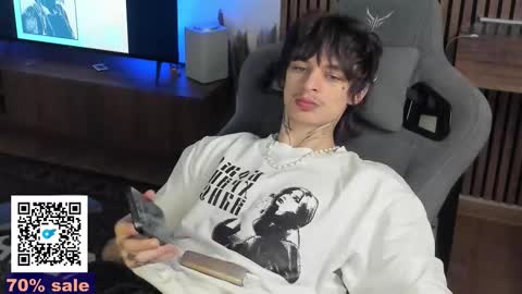 Snapshot of oliverrgroove chatting on 03.20.26 oliverrgroove online show from 03.20.26