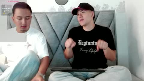 oliver saint online show from 04.30.26