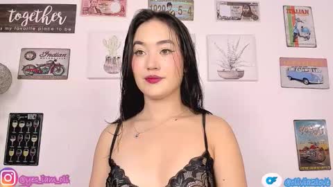 Snapshot of olivia22love chatting on 11.03.25 ..................................... 500 am- 1200 pm GMT-5 online show from 11.03.25