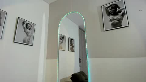 Olivia Collins online show from 06.03.26