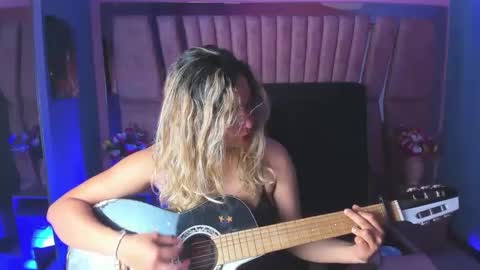  OLIVIA  online show from 01.19.25