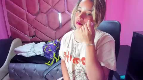  OLIVIA  online show from 01.28.25