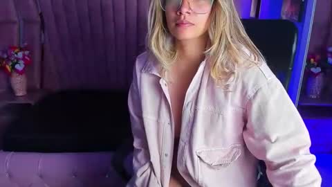  OLIVIA  online show from 01.29.25