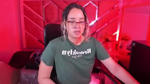 Snapshot of olivia_fox69 chatting on 02.08.26 OLIVIA online show from 02.08.26