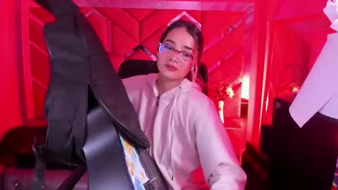 Snapshot of olivia_fox69 chatting on 03.03.26 OLIVIA online show from 03.03.26