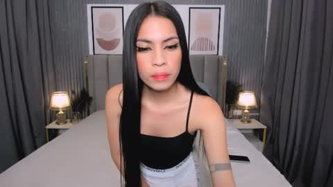 Snapshot of olivia_hotcummer chatting on 07.07.26 olivia_hotcummer online show from 07.07.26