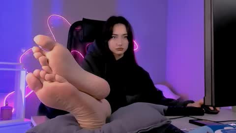 Snapshot of olivia_norton_ chatting on 02.05.26 olivia_norton_ online show from 02.05.26