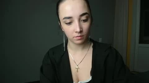 Snapshot of olivia_oliv chatting on 12.21.24 Olivia online show from 12.21.24