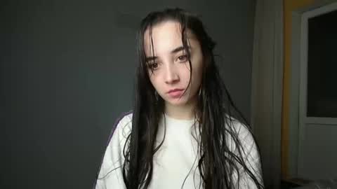 Snapshot of olivia_oliv chatting on 12.31.24 Olivia online show from 12.31.24