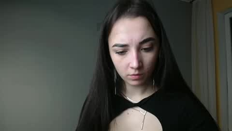 Snapshot of olivia_oliv chatting on 01.28.25 Olivia online show from 01.28.25