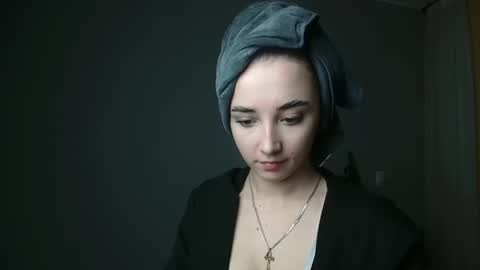 Snapshot of olivia_oliv chatting on 02.05.25 Olivia online show from 02.05.25