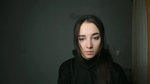 Snapshot of olivia_oliv chatting on 02.15.25 Olivia online show from 02.15.25