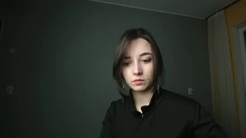 Snapshot of olivia_oliv chatting on 02.26.25 Olivia online show from 02.26.25