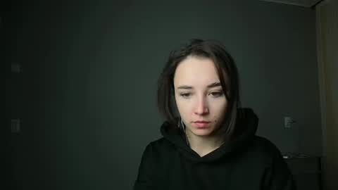 Snapshot of olivia_oliv chatting on 02.27.25 Olivia online show from 02.27.25