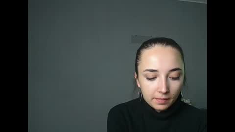 Snapshot of olivia_oliv chatting on 09.26.25 Olivia online show from 09.26.25