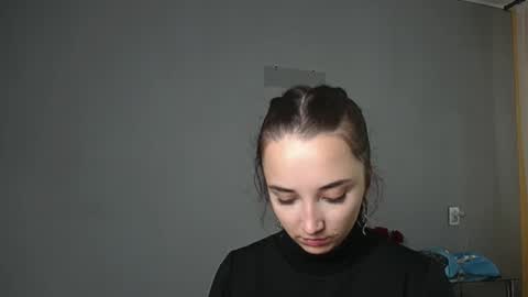 Snapshot of olivia_oliv chatting on 10.12.25 Olivia online show from 10.12.25