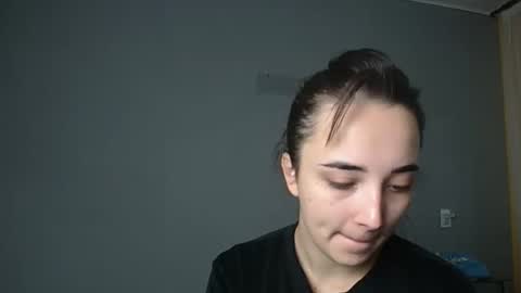 Snapshot of olivia_oliv chatting on 10.15.25 Olivia online show from 10.15.25