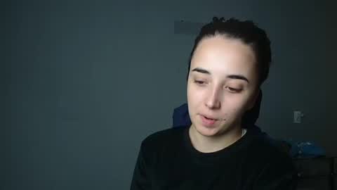 Snapshot of olivia_oliv chatting on 10.16.25 Olivia online show from 10.16.25