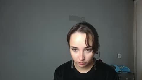 Snapshot of olivia_oliv chatting on 10.20.25 Olivia online show from 10.20.25