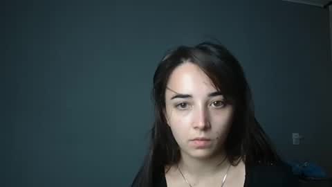 Snapshot of olivia_oliv chatting on 10.27.25 Olivia online show from 10.27.25