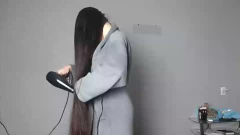 Snapshot of olivia_oliv chatting on 11.05.25 Olivia online show from 11.05.25