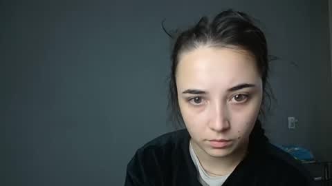 Snapshot of olivia_oliv chatting on 11.12.25 Olivia online show from 11.12.25