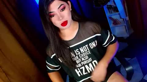 Snapshot of olivia_the_temptress27 chatting on 09.13.25 Miss OLIVIA online show from 09.13.25