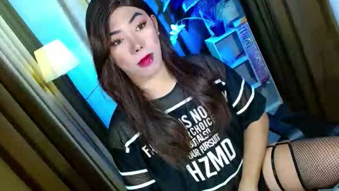 Miss OLIVIA online show from 11.06.25