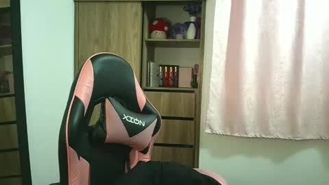 Olivia online show from 11.21.25