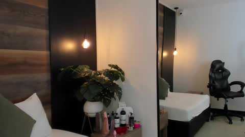 Snapshot of olivia_willoow chatting on 03.05.26 olivia_willoow online show from 03.05.26