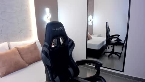 Snapshot of olivia_willoow chatting on 03.08.26 olivia_willoow online show from 03.08.26