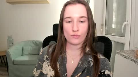 Snapshot of oliviaaa2003 chatting on 03.03.25 Oliwiaa2004 online show from 03.03.25