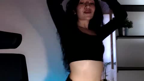 oliviaaa__ online show from 10.26.25