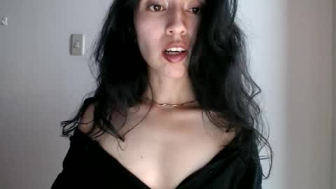 oliviaaa__ online show from 02.09.26