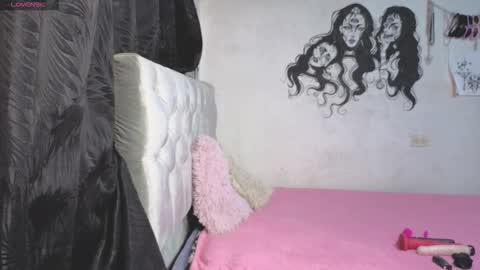 Snapshot of oliviabluee10 chatting on 01.08.26 oliviabluee10 online show from 01.08.26