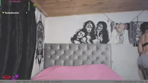 oliviabluee10 online show from 06.26.26