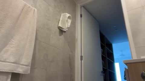 Olivia Brookes online show from 10.03.25