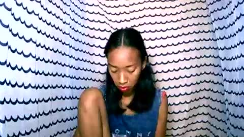 oliviah27 online show from 10.23.25