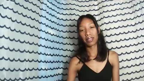 oliviah27 online show from 12.05.25