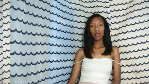 oliviah27 online show from 12.13.25