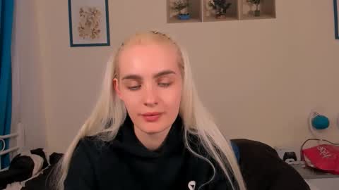 oliviaBeauty online show from 04.20.26