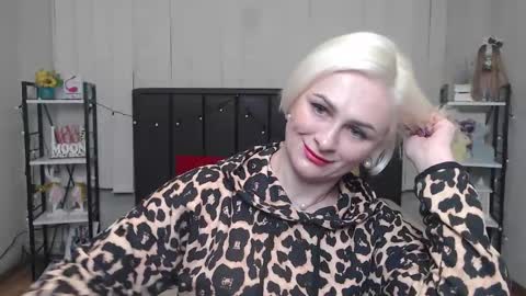 OliviaHorst online show from 09.26.25