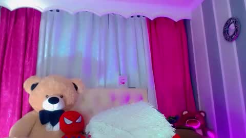 oliviahot01 online show from 03.28.26