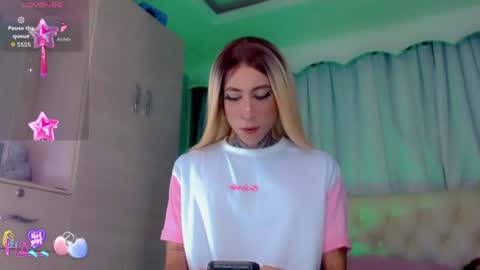 oliviahot01 online show from 07.26.26
