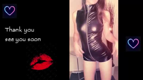 Olivia online show from 01.05.26