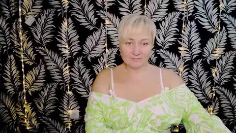 Kelly online show from 01.04.25