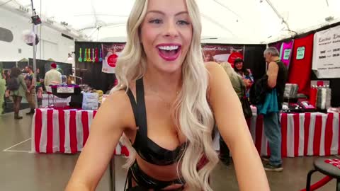 Olivia Owens online show from 02.01.25