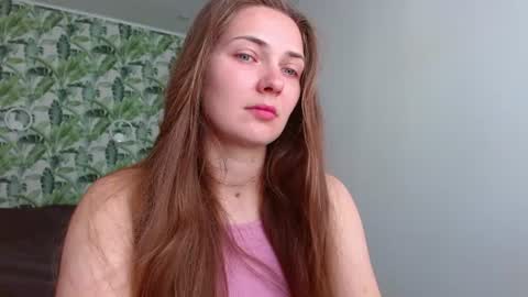 Snapshot of oliviashiny chatting on 06.30.26 Olivia online show from 06.30.26